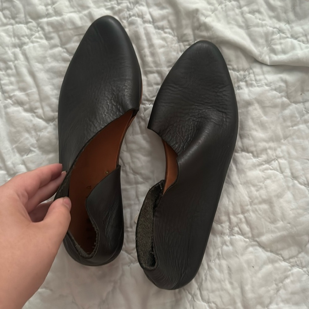 Sevilla Smitj size 38 EU women’s “The Kim” shoe. Black leather. US 7.5 size
